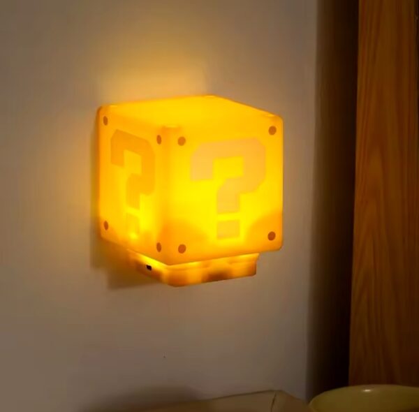 Super Mario "?" Lamp - Image 3