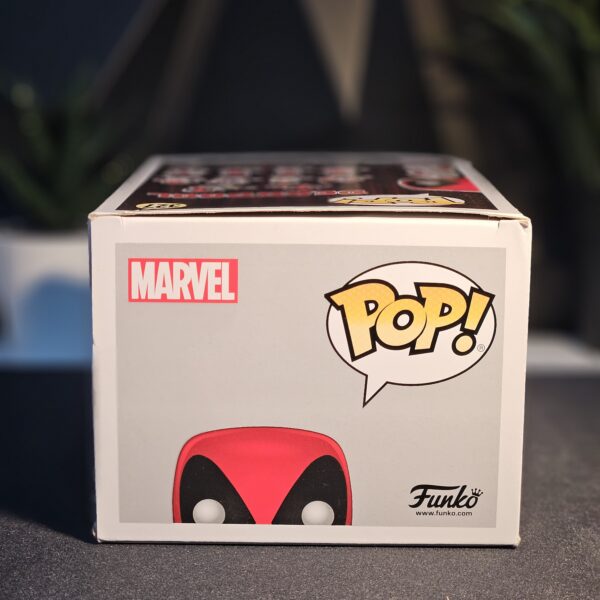 Bedtime Deadpool Funko Pop! #327 - Marvel - Image 3